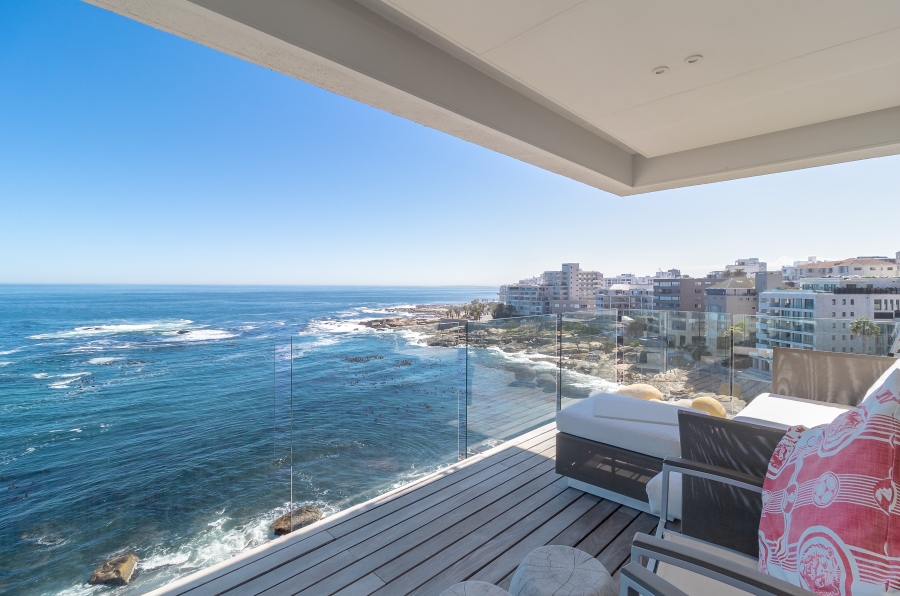 To Let 2 Bedroom Property for Rent in Bantry Bay Western Cape